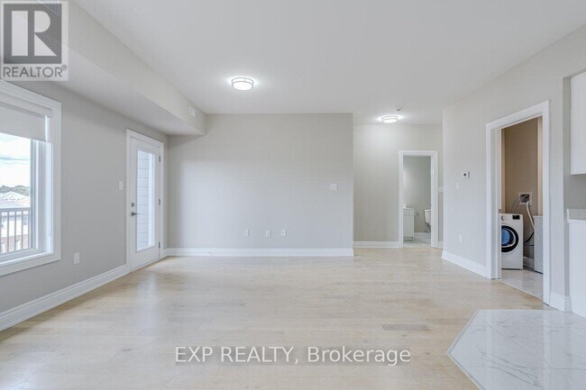 Photo - 163 Port Robinson Rd Unit 303