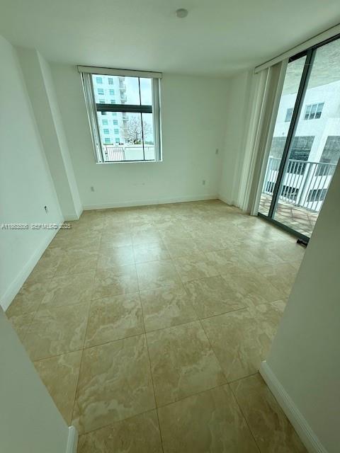 Building Photo - 140 S Dixie Hwy Unit 401