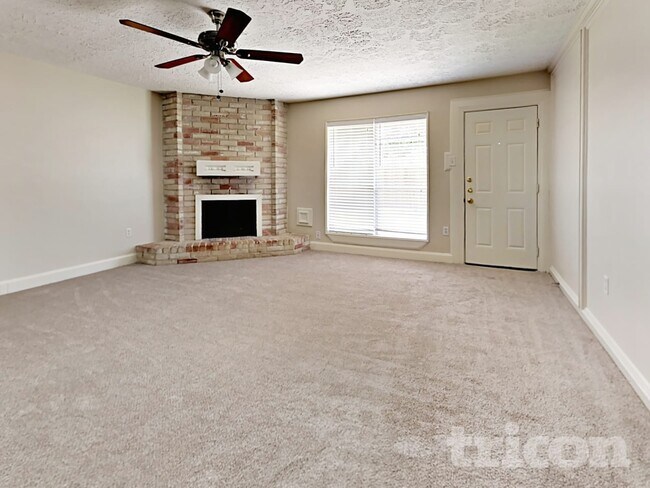 Photo - 24019 Lone Elm Dr