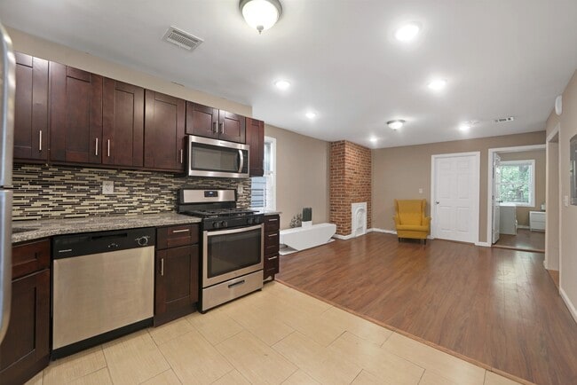20 Gardner Ave