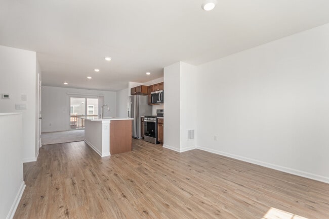 Photo - 2131 Sassafras Wy
