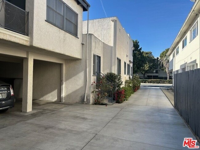 Photo - 11826 Venice Blvd. Unidad 7