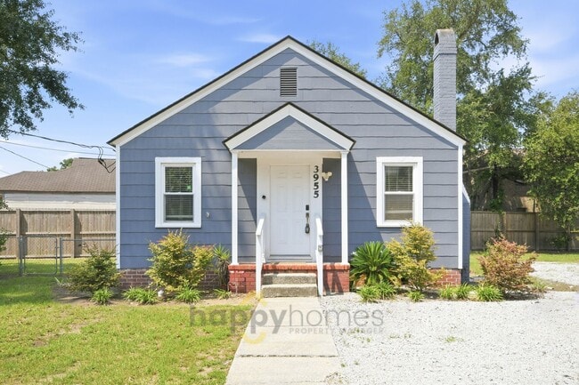 Building Photo - 3955 Christopher St