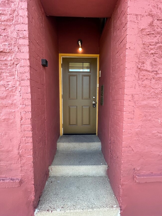 Photo - 105 W 1st St Unidad #203