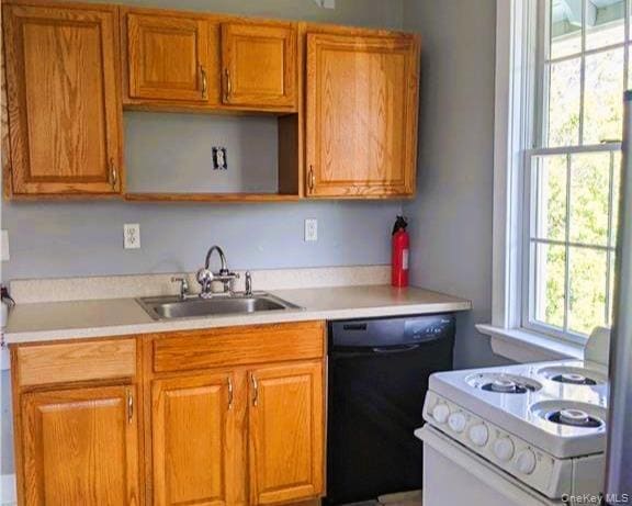 Building Photo - 176 Pine Tree Rd Unit 2