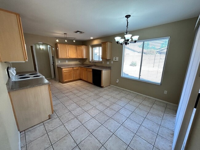 Photo - 3Bdm 2.5Ba Avondale Home with a Loft! *NO ...