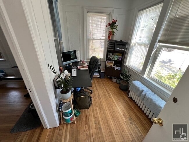 Building Photo - cambridge Ave Rental