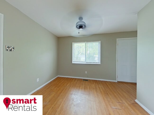 Photo - 1504 Redman Blvd