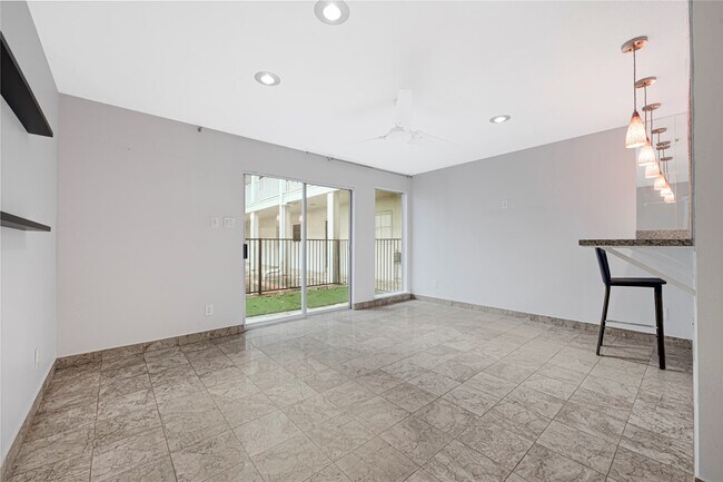 Photo - 2333 Bering Dr