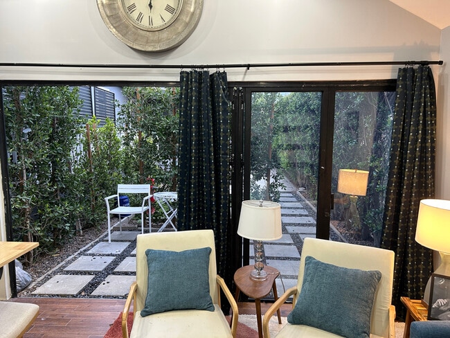 Photo - 629 N Reese Pl