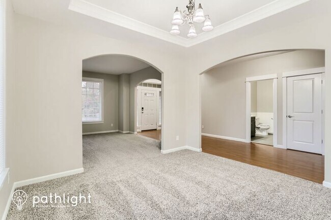 Photo - 573 E 13th Pl