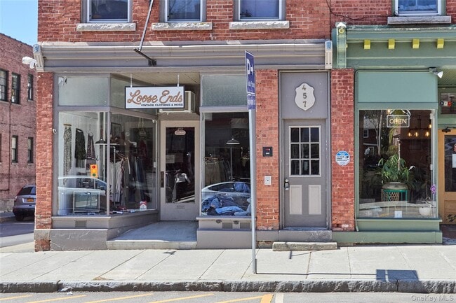 Photo - 457 Main St Unit Apt 3