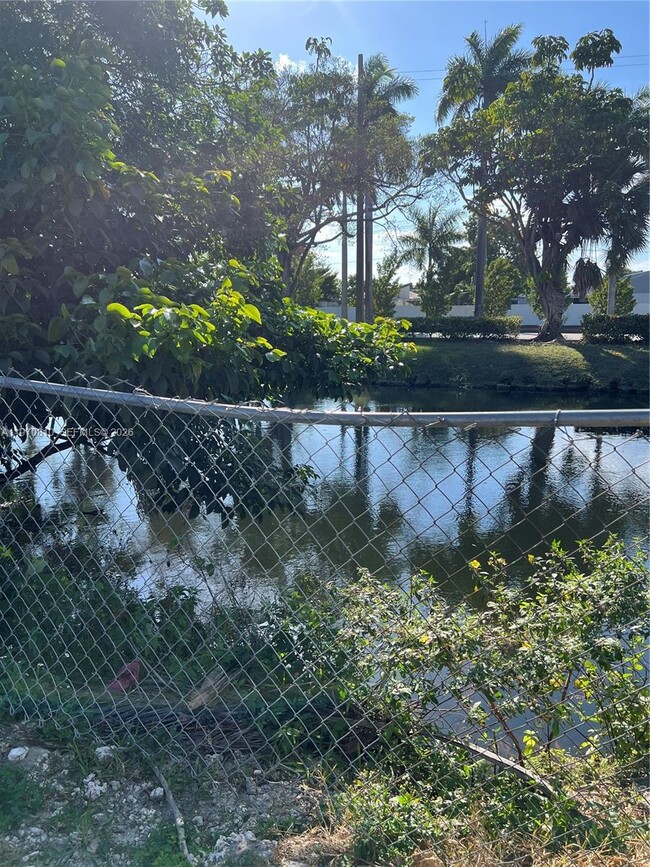 Photo - 158 SW 96th Ct