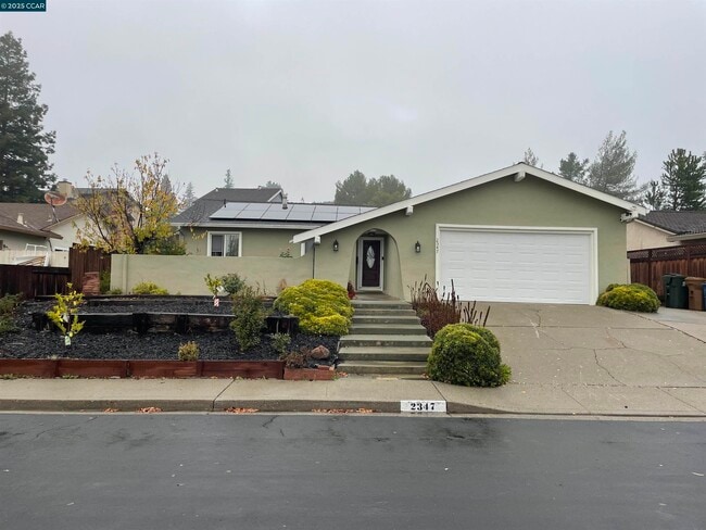 Building Photo - 2347 Pinnacle Dr Rental