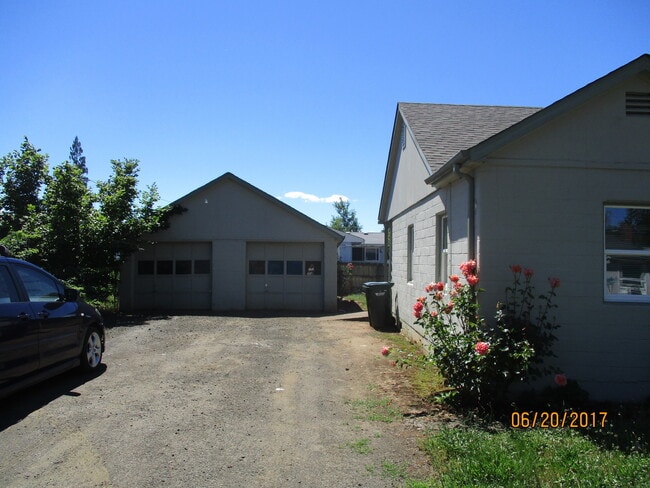 Photo - petj442 Unit -