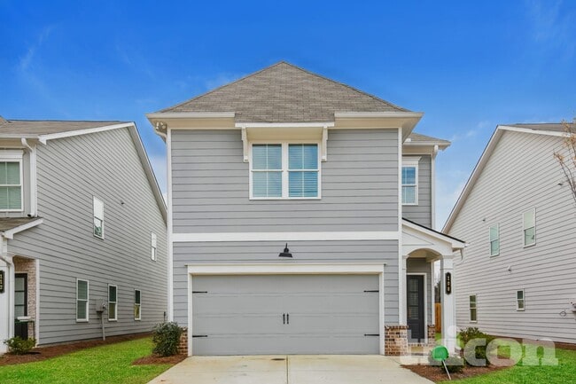 Photo - Tricon East Ridge