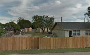 Photo - 201 Meadow Ln