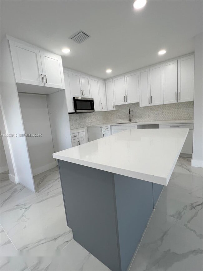 Photo - 31 SW 67th Ct