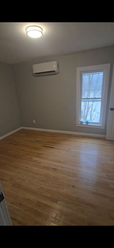 Photo - 715 Junction St