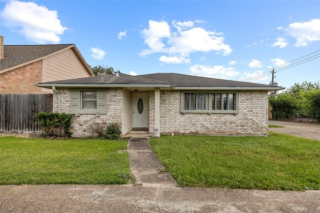 Building Photo - 6742 Westwick Dr Rental