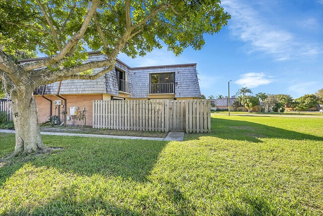 Building Photo - 128 Lake Arbor Dr Rental
