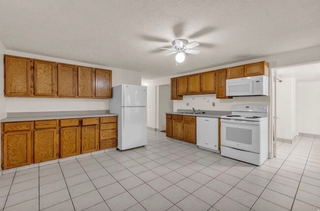 Photo - 2321 Harvest Ln