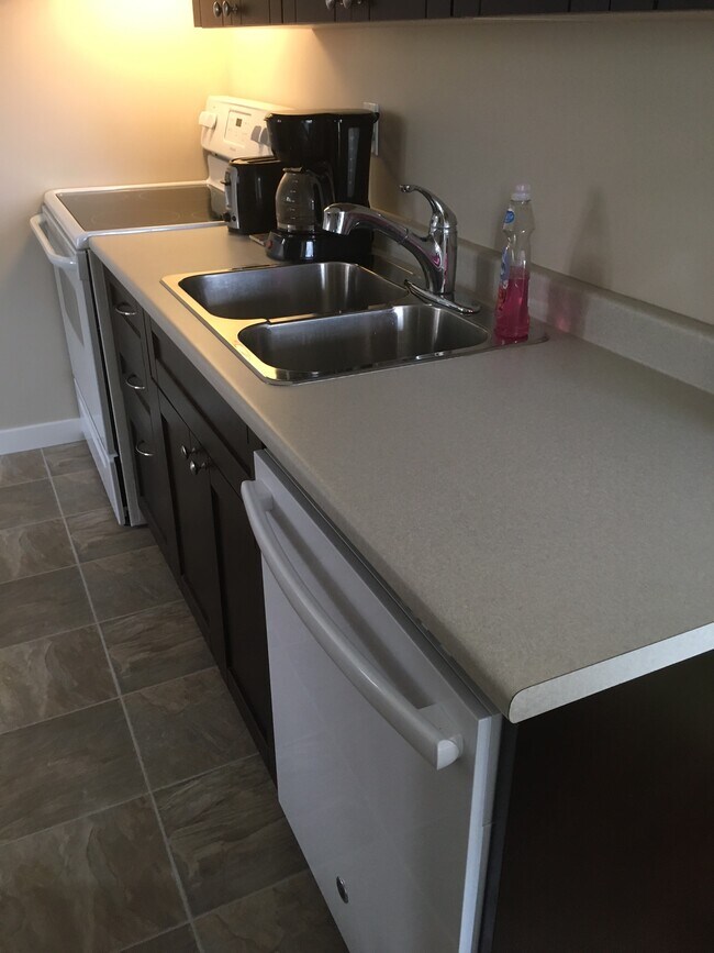 Photo - 1282 Bentien Rd