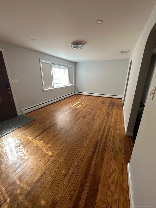 Photo - 169 Courtland Ave