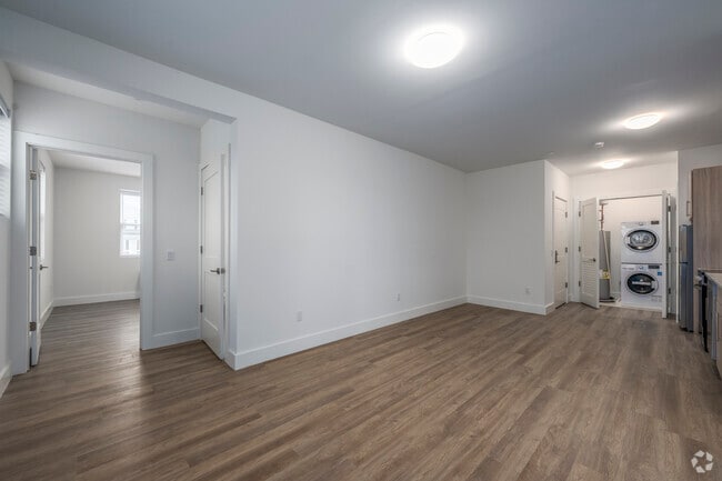 2BR, 2BA - 750SF Dining Room