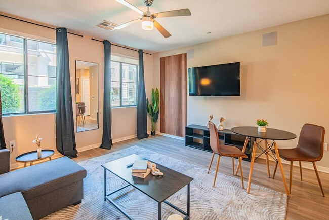 Photo - 777 E Stella Ln Unidad ID1263052P