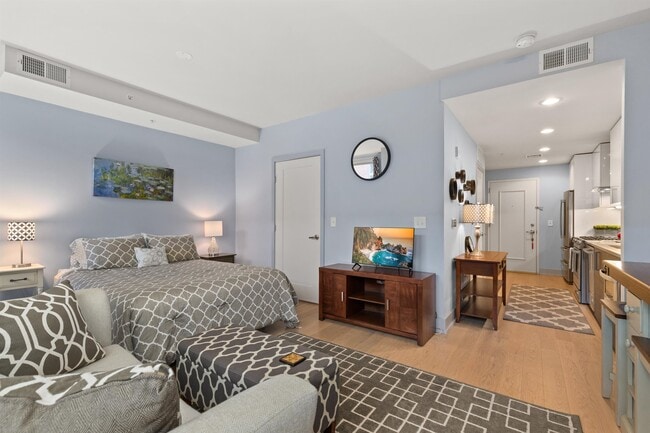 201 Marin Blvd Unit 4140