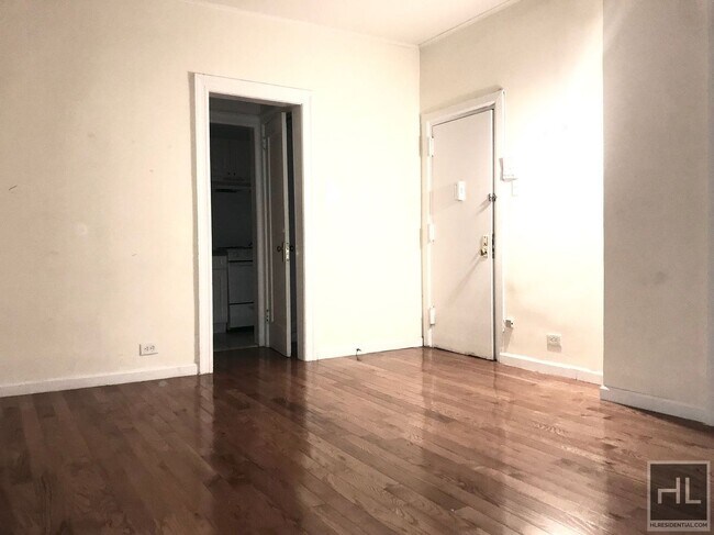 Photo - EAST 55 STREET Unidad 4B