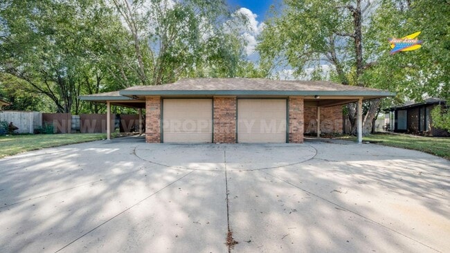 Photo - 3508 N Clarence St