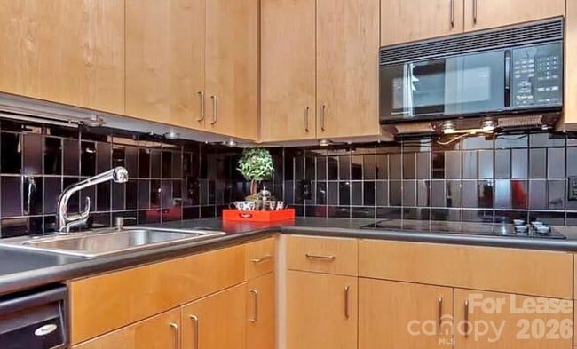 Photo - 2125 Southend Dr Unidad 310