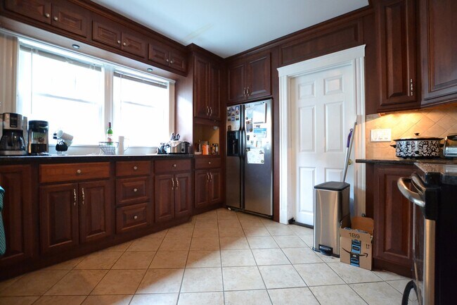 Photo - 74 Hobart St Unit 2