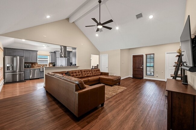 Photo - 1035 E Hampton Dr
