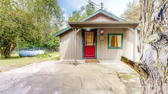 Photo - Adorable West County One Bedroom Cottage