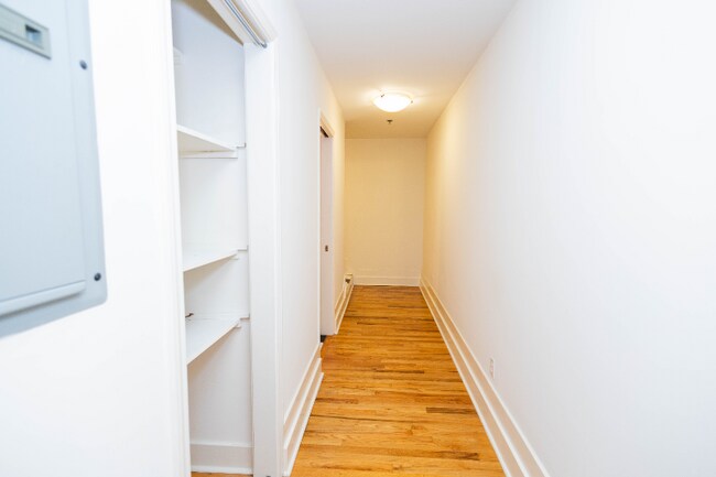 Photo - 523 N Bertrand St Unit 218