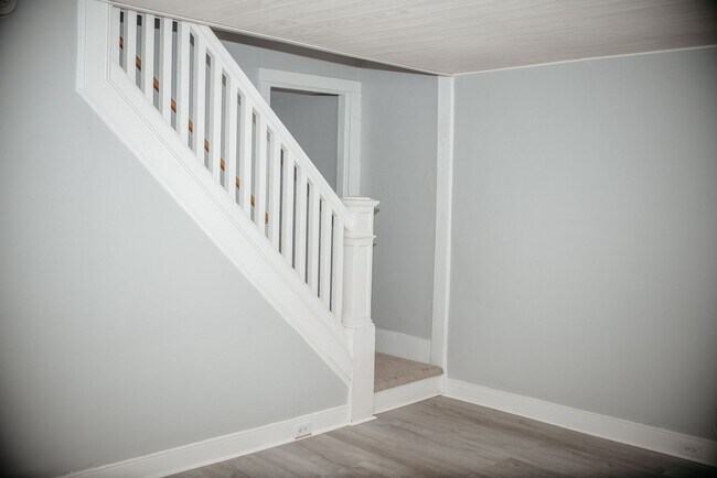 Photo - 26 E Main St