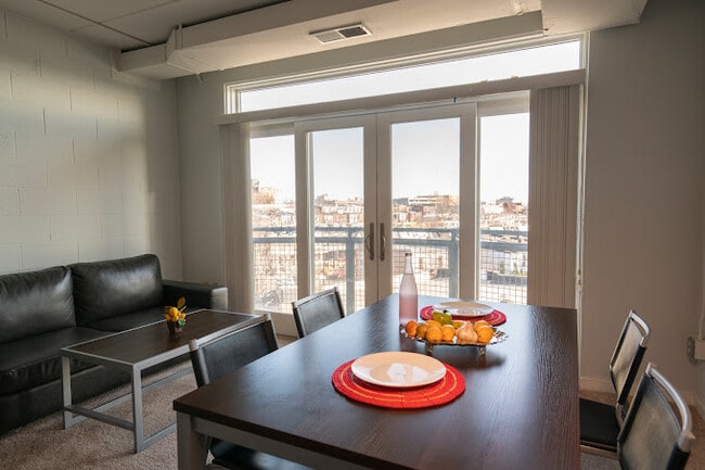 Sala de estar/comedores vistas - HH Cresmont