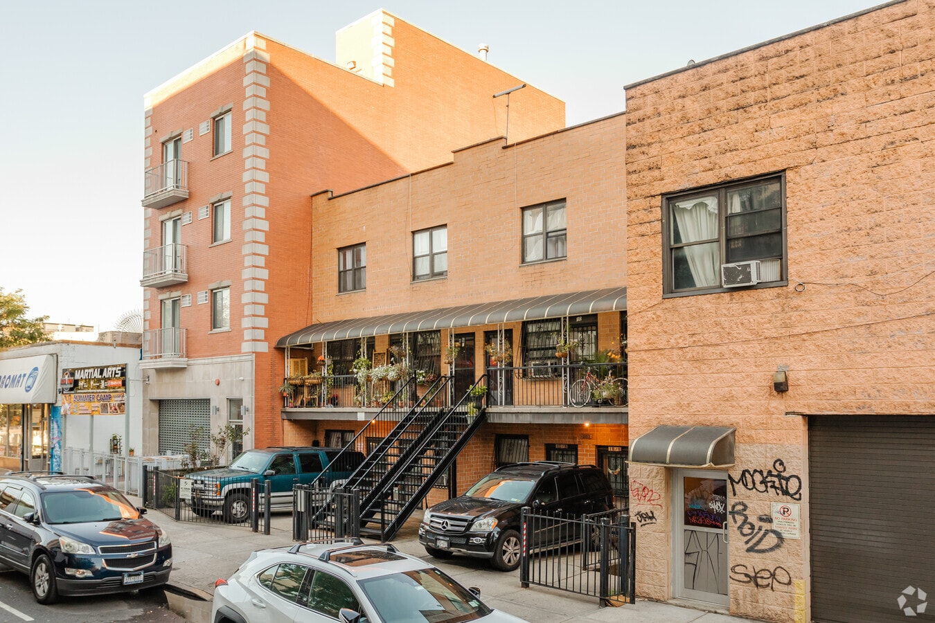 Photo - 199-207 Himrod St