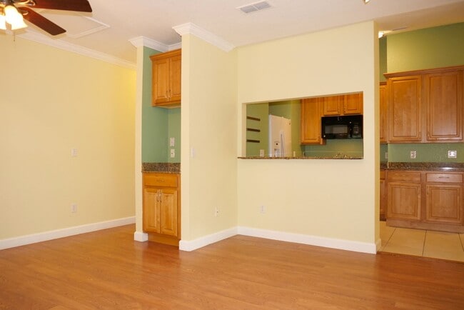 Photo - Downtown 3 bedroom townhome