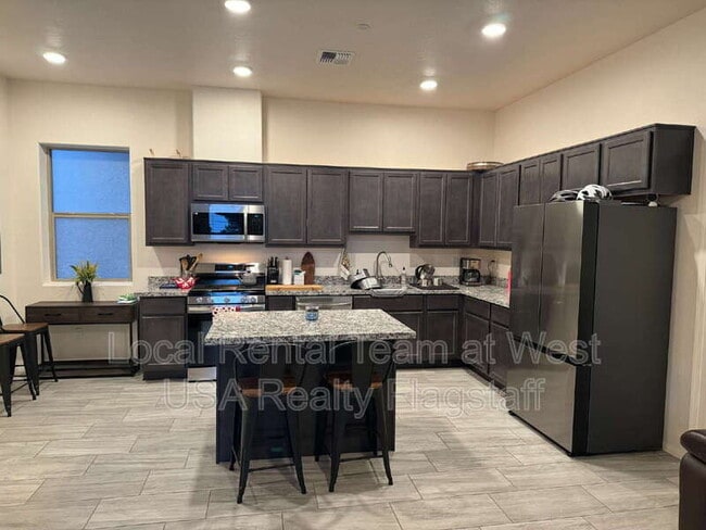 Photo - 1650 E Ponderosa Pkwy