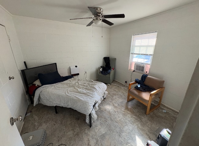 Photo - 1204 Evergreen St