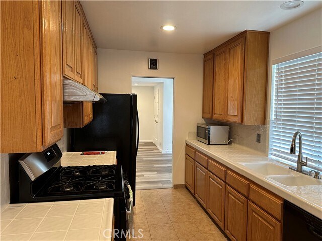 Photo - 15244 Cranbrook Ave