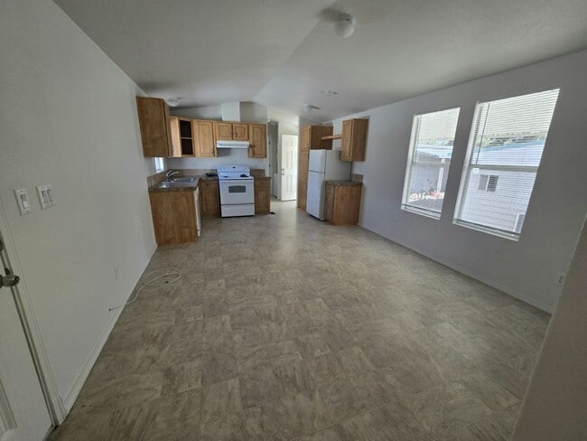 Photo - 10960 N 67th Ave