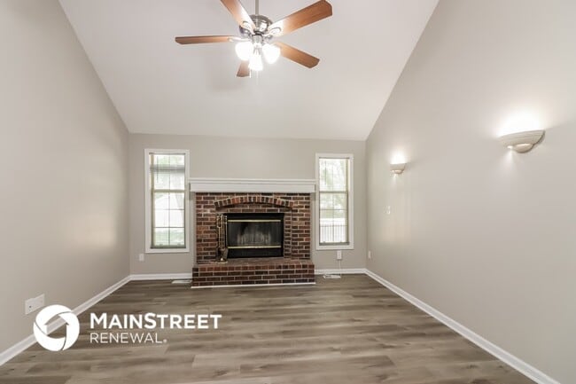 Photo - 306 W Sierra Dr