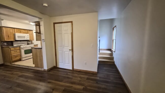 Photo - 855 Detroit Ave