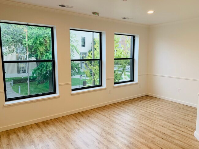 Photo - 911 Madison Ave Unit A