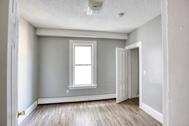 Photo - 550 Atlantic St Apartment Unit 552C